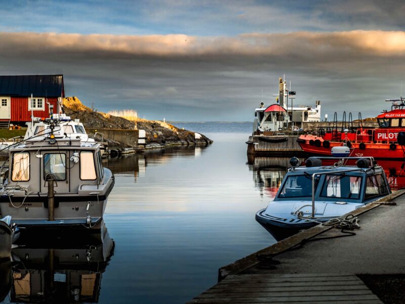 The PPilot harbor on the west side of Landsort.