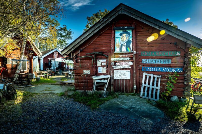 Jeppes restaurant along SAT Möja